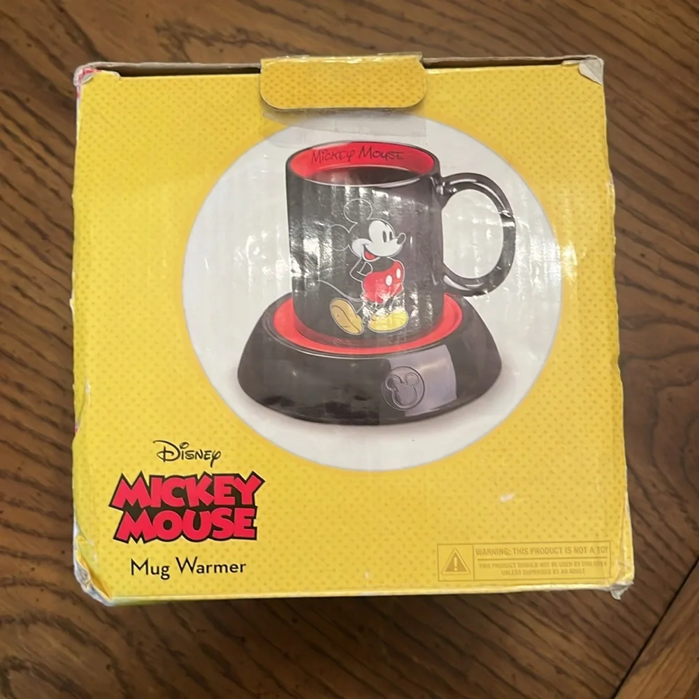 Disney Mickey Mouse mug and mug‎ warmer